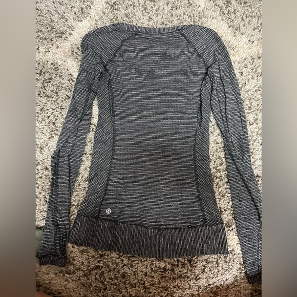 Lulu lemon knit swiftly top - Picture 2 of 5